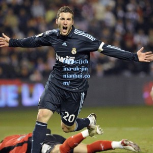 中场过剩！皇马欣赏罗德里但拒出手，安帅战术版图无空缺